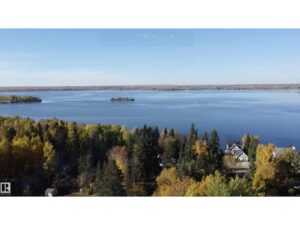 26 Pine CR, Rural Parkland County