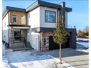 5820 110 ST NW, Edmonton